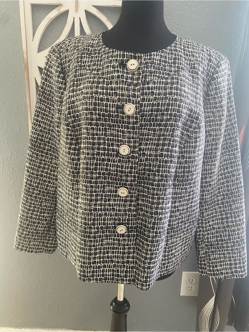 Talbots Blazer Size 16W Woman Petite Jacket Silk Wool Vintage Black White EXEC